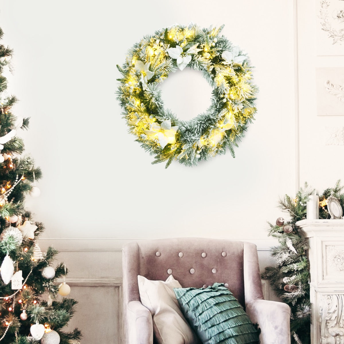 0.6M Pre-Lit Christmas Wreath with 50 LEDs & Lifelike Flowers for Decoration