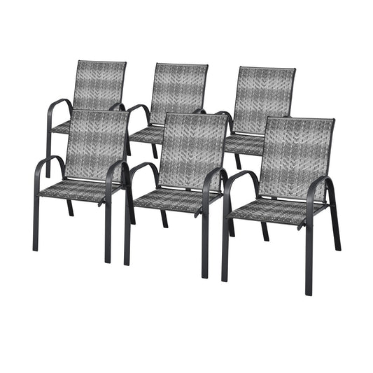 Weather-resistant PE rattan resists fading and changing outdoor conditions for lasting use