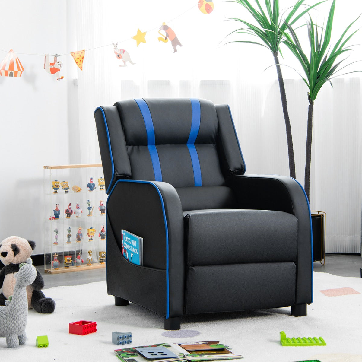 Easy three-step assembly makes this children's leather sofa convenient to prepare for everyday relaxation
