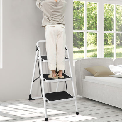 Stable triangular structure and solid rivet reinforcement enhance ladder reliability