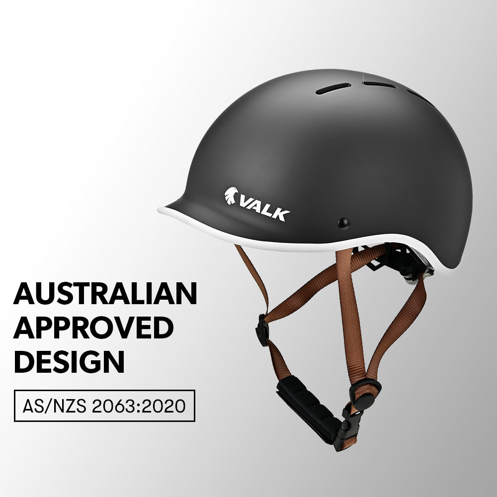 Retro Bike Helmet with Universal Fit, 56-61cm, Jet Black, Adjustable and Ventilated