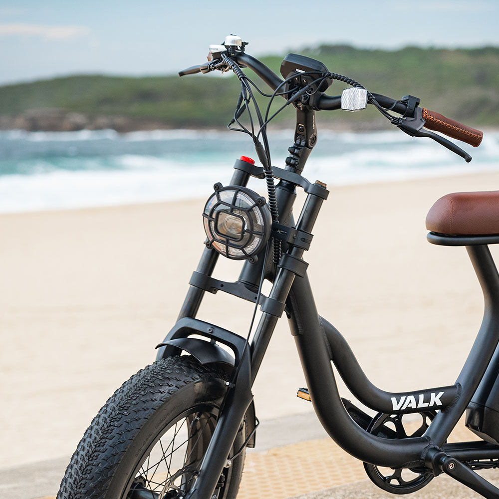 Electric Fat Tyre Bike, 350W Motor, 32km/h, Alloy Frame, 20x4m Tyres, Black