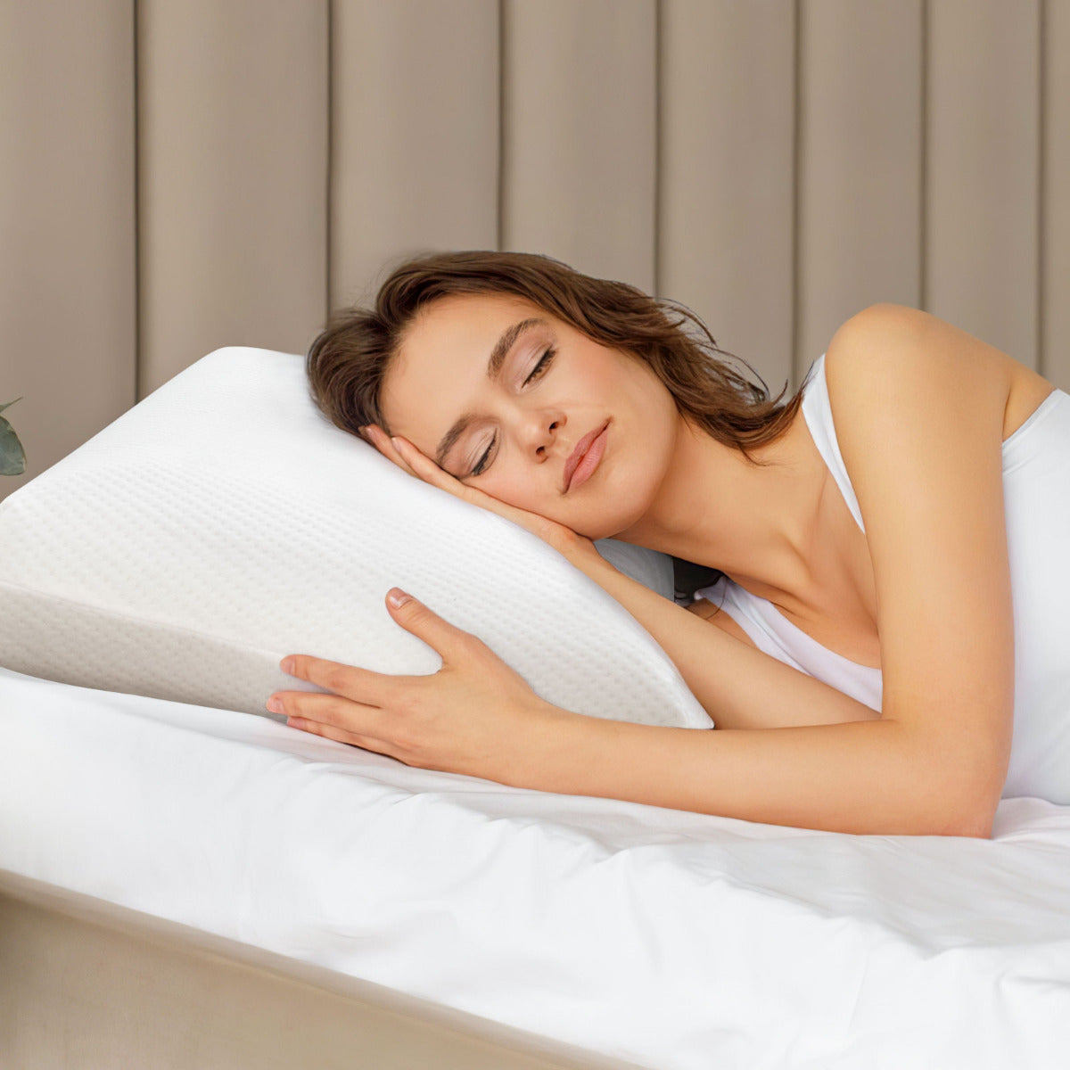 Costway Bamboo 3D Cutting Air Flow Refreshing Charcoal Memory Foam Pillow Set of 2