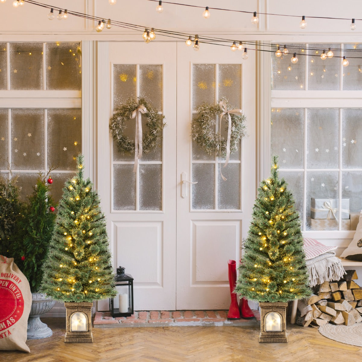 125CM Christmas Entrance Tree with Pine Needles &amp; Cement-Filled Base-1 piece