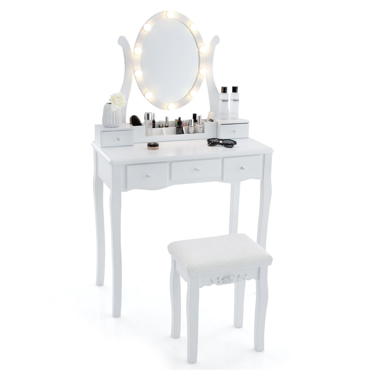 Ten bright LED bulbs provide warm, neutral, and cool lighting for flexible makeup routines