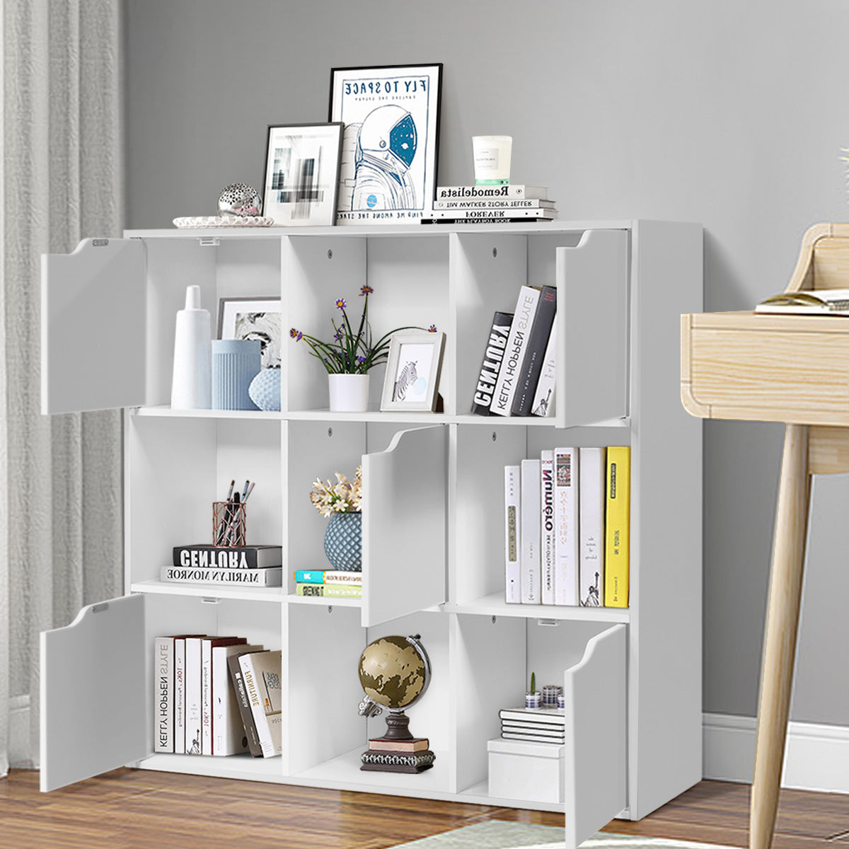 Cube Shelf with 9 Compartments and 5 Magnetic Doors-White