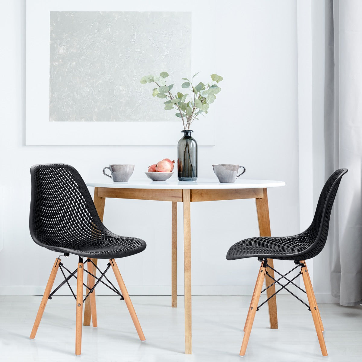 Reinforced crossed frames and beech wood legs support up to 150 kg per chair