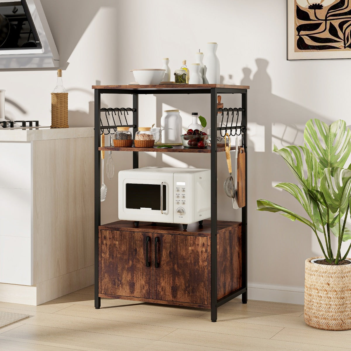 Thickened engineered wood and powder-coated metal frame provide durable, stable everyday support