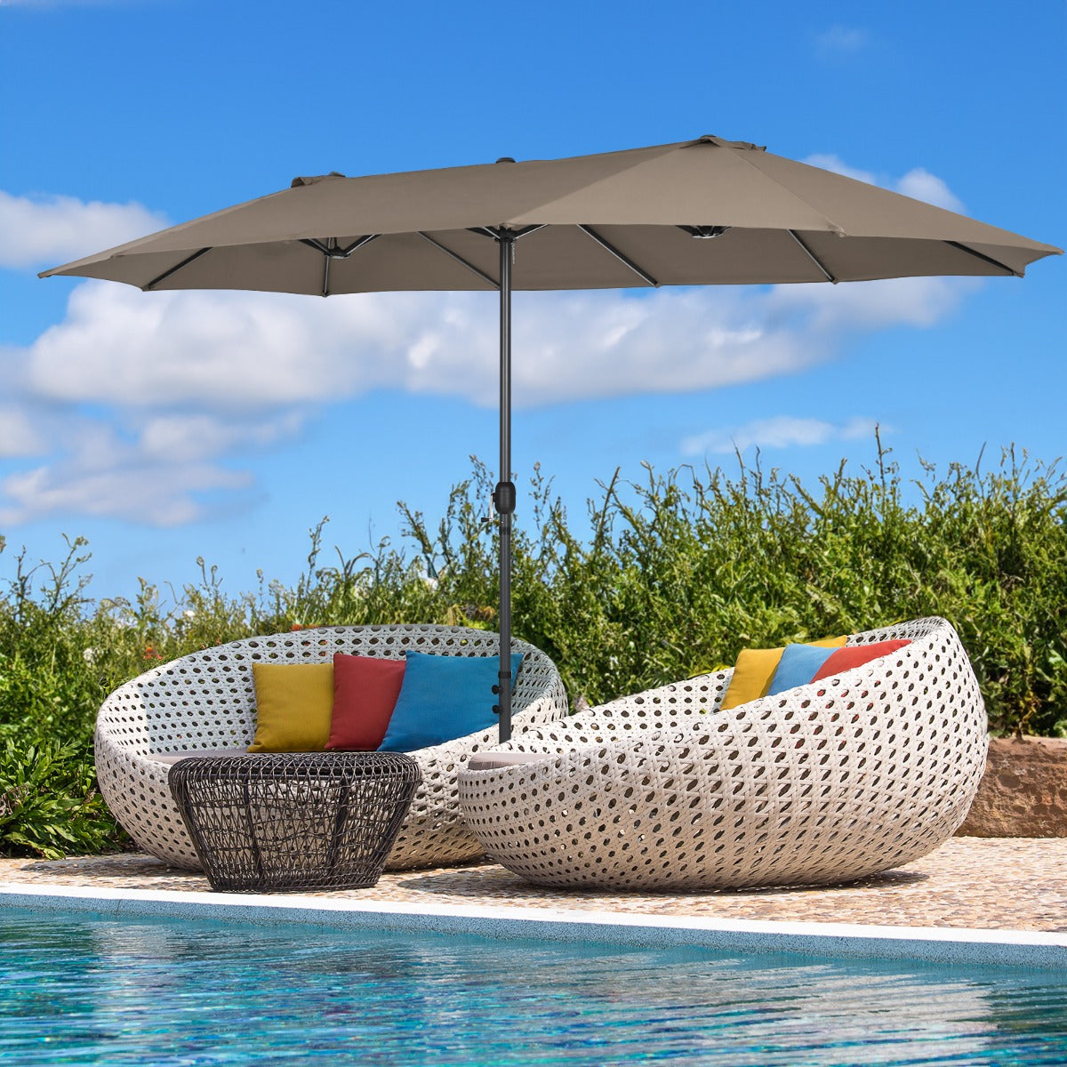 Hand-crank double-sided umbrella opens and closes smoothly for convenient everyday operation