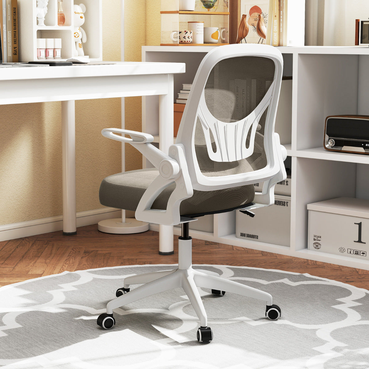 Mesh Ergonomic Computer Desk Chair with Lumbar Support and Flip-up Arms-Grey