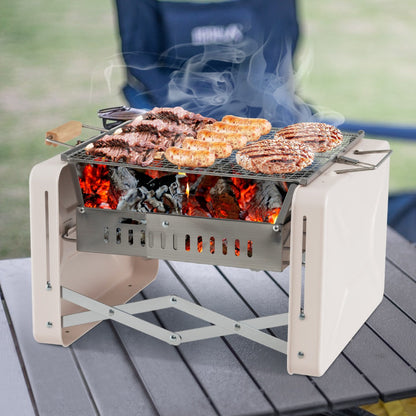 Anti-scalding rubber wood handles help protect hands during grill transportation