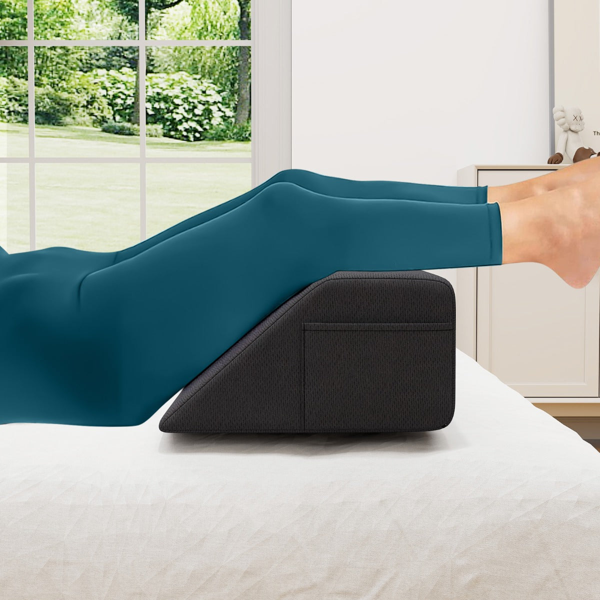 Bed Wedge Pillow for Headboard Gap with 2 Storage Pockets-Grey-Queen