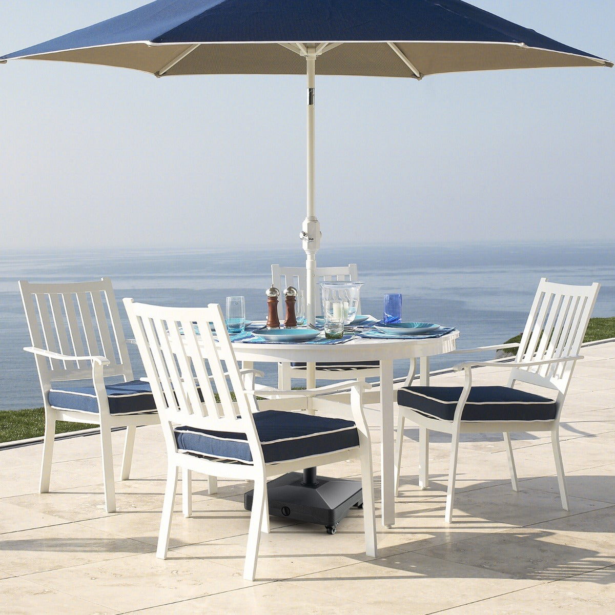 Umbrella base includes 40 and 55 millimeter receivers for different parasol pole sizes
