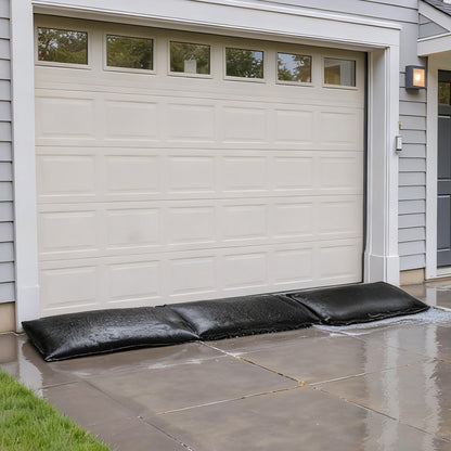 Flood Barrier, 6 Pack, 830 x 430 mm Flood Bags Activated by Water, Reusable Water Absorbent Barrier, Sandless Sandbags Blockage, Flooding Prevention Bags for Home, Doorways, Basement, Garage