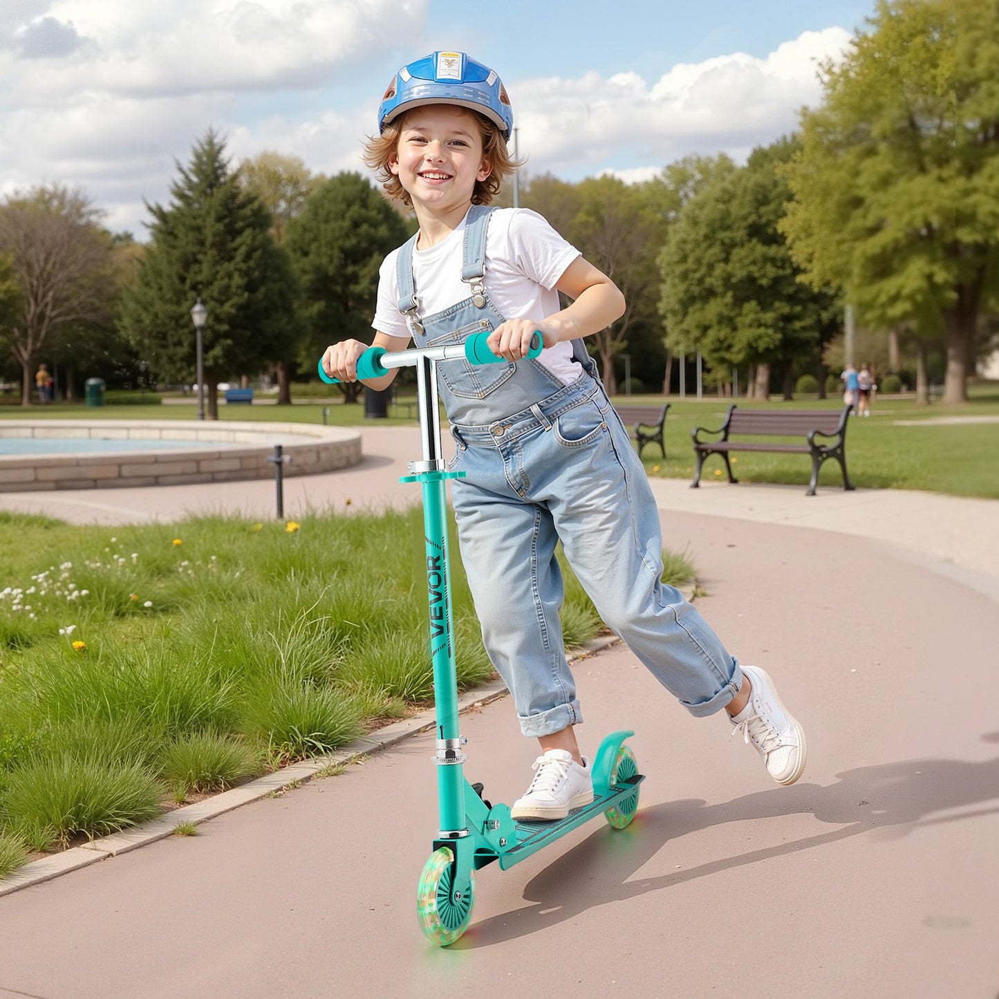 Kick Scooter for Kids Ages 3+, 2-Wheel Toddler Scooter with Light-Up Wheels, Adjustable Height Handlebar, Wide Anti-Slip Deck, Foldable Lightweight Frame for Boys and Girls up to 49.9 kg, Green