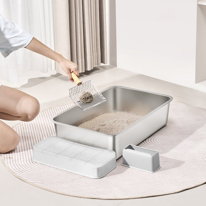 Cat Litter Box, 152 mm Deep, XL Extra Large Stainless Steel Cat Litter Box with Scoop, Wide Filtering Foot Board & High Sides, Enclosed Odor-Free Easy-to-Clean Litter Box, Fit for Big Cats
