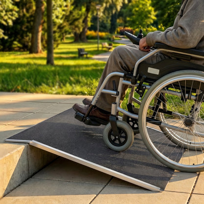 Threshold Ramp for Doorways, 810 x 390 mm, Platform Aluminum Wheelchair Ramp, Non-Slip Door Threshold Ramps, 181.4 kg Load Capacity, for Home Steps, Curbs, Wheelchairs, Walkers, Scooter, Carts