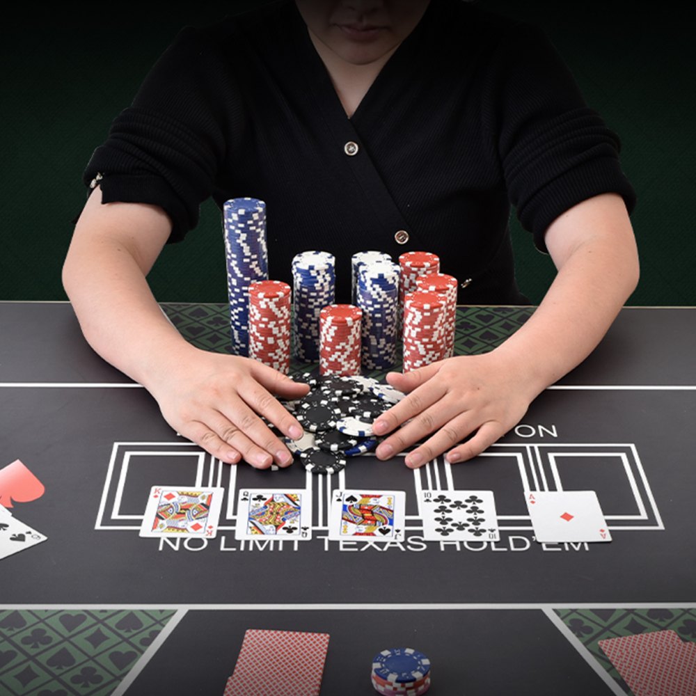 Poker Chip Set, 300-Piece Poker Set, Complete Poker Playing Game Set with Aluminum Carrying Case, 11.5 Gram Casino Chips