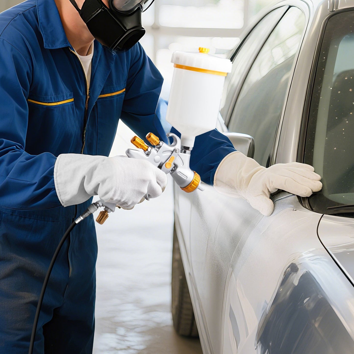 HVLP Air Spray Gun, Gravity Feed Paint Sprayer Gun with 3 Nozzles (1.3/1.4/1.7mm), 600ml Capacity Auto Paint Sprayer with Air Regulator for Automotive Primers, Clear Coats & Topcoats
