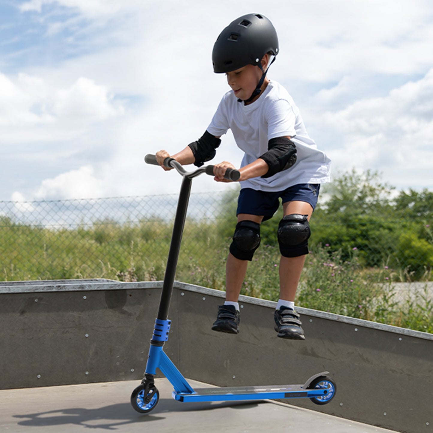 Stunt Scooter, Pro Complete Trick Scooters for Kids Ages 9-11 Years, Teens, Adults, Boys, and Girls, Freestyle Street Rider for Intermediate and Beginner, Double Layer Lightweight Aluminum Deck