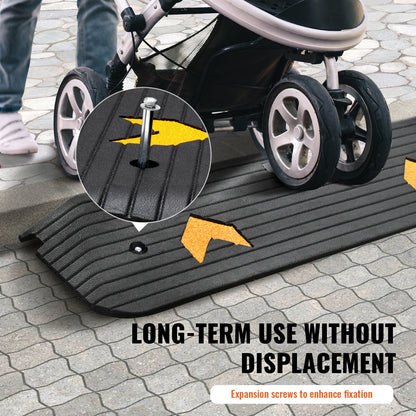 Heavy-Duty Rubber Curb Ramp, 2.5 cm Rise, 15 Ton Capacity, Non-Slip Surface
