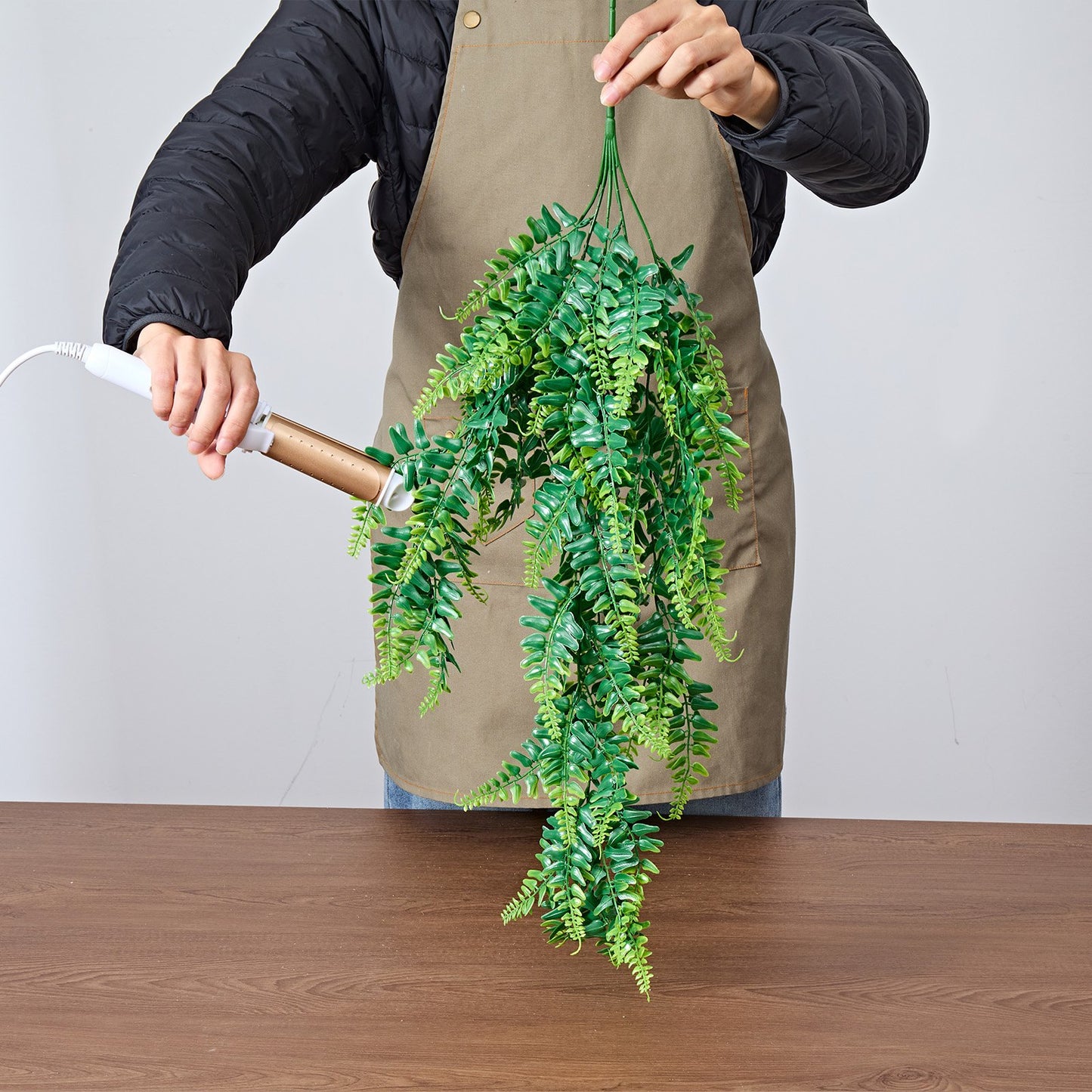 Artificial Ferns, 12 Pcs Fake Hanging Boston Fern Bush Plant with 813 mm Hanging Length, Plastic Faux Greenery for Indoor/Outdoor Decor, For Wall, Wedding Party, Home, Porch Garden, No Basket