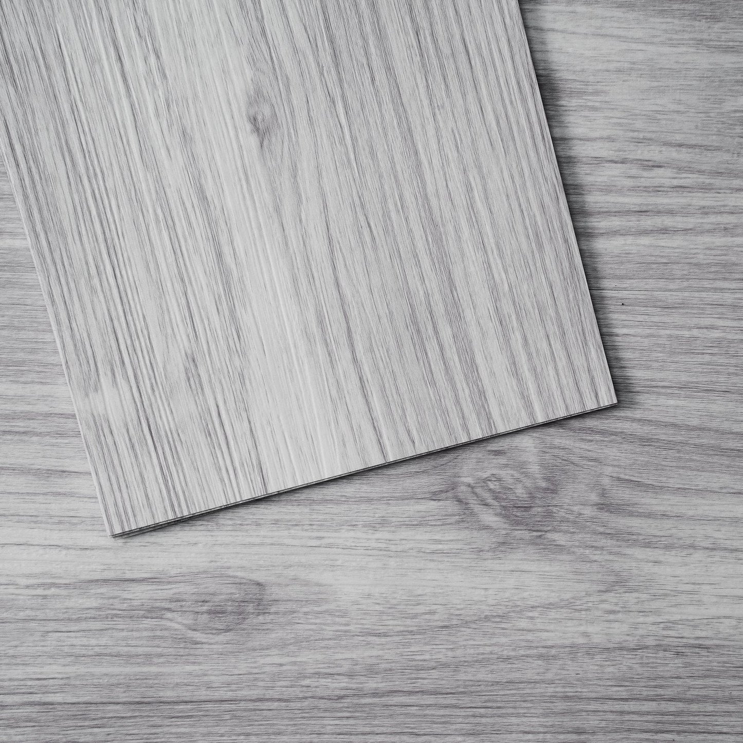 Light Gray Wood Grain Vinyl Floor Tiles, 20-Pack, Self-Adhesive, 914 x 152mm